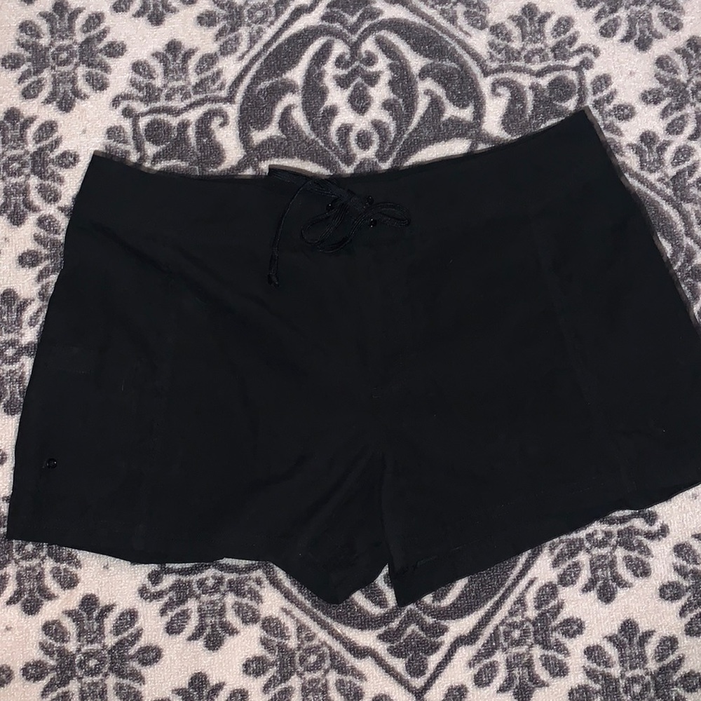 🌴🌴🏖️ Swimsuit trunks with bikini bottom. Size M